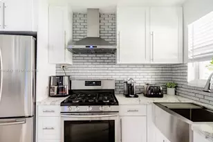 1305 W 53rd St, Hialeah, FL 33012 - Photo 7