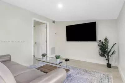 601 SW 17th St #1-4, Fort Lauderdale, FL 33315 - Photo 5