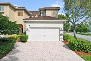 2467 SE 19th St, Homestead, FL 33035 - Photo 1