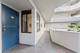 8365 SW 152nd Ave, Miami, FL 33193 - Photo 3