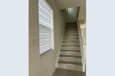 2582 SE 29th St, Homestead, FL 33035 - Photo 5