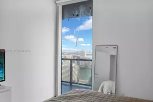 1050 Brickell Ave, Miami, FL 33131 - Photo 21