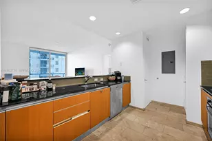 1050 Brickell Ave, Miami, FL 33131 - Photo 15