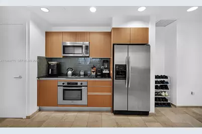 1050 Brickell Ave #2910, Miami, FL 33131 - Photo 13