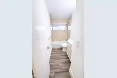 5404 NW 26th Rd, Tamarac, FL 33309 - Photo 3