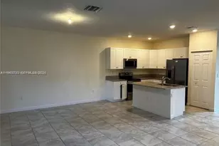 3402 W 105th St, Hialeah, FL 33018 - Photo 5