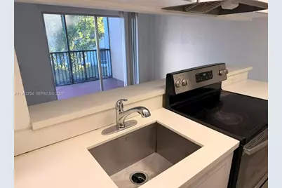 4535 Treehouse Ln #F, Tamarac, FL 33319 - Photo 5
