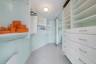 400 South Pointe Dr, Miami Beach, FL 33139 - Photo 29