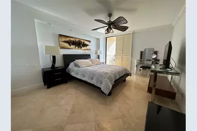 2555 Collins Ave #1207, Miami Beach, FL 33140 - Photo 5