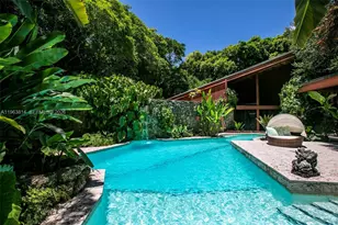 4895 SW 88th St, Miami, FL 33156 - Photo 1