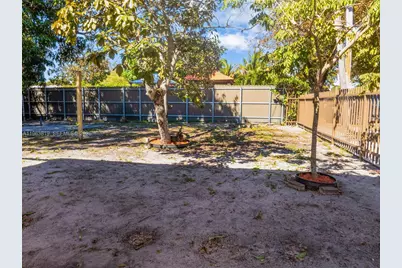 12210 NW 10th Ave, North Miami, FL 33168 - Photo 35