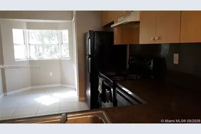 1260 SE 31st Ct #204-34, Homestead, FL 33035 - Photo 5