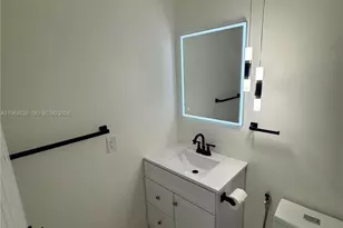 319 Normandy G, Delray Beach, FL 33484 - Photo 15