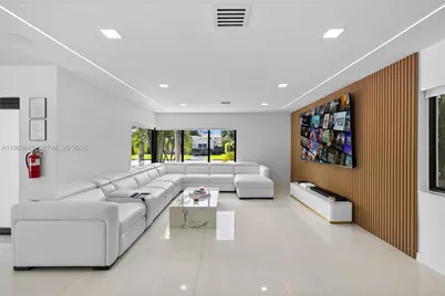 1117 Adams St, Hollywood, FL 33019 - Photo 5