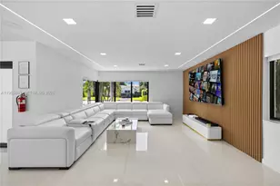 1117 Adams St, Hollywood, FL 33019 - Photo 5