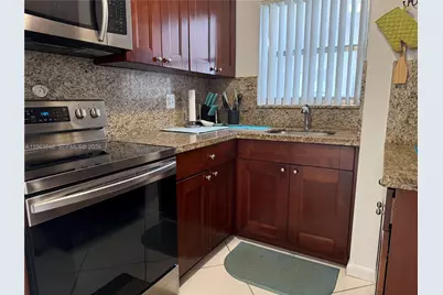 8821 W Flagler St #411, Miami, FL 33174 - Photo 5