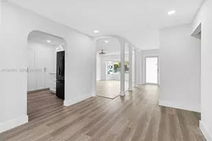 2131 SW 98th Pl, Miami, FL 33165 - Photo 5