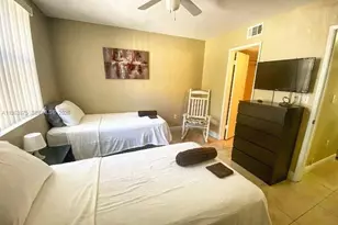 4020 NW 90th Ave, Sunrise, FL 33351 - Photo 11