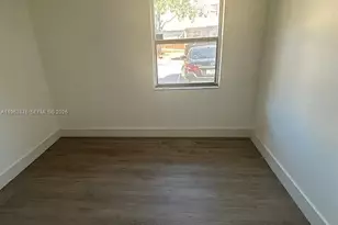 3020 E Missionwood Ln, Miramar, FL 33025 - Photo 7