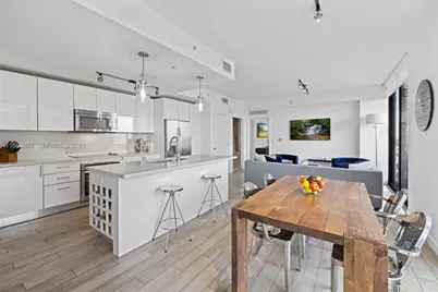 999 SW 1st Ave #2303, Miami, FL 33130 - Photo 3
