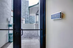 999 SW 1st Ave, Miami, FL 33130 - Photo 25