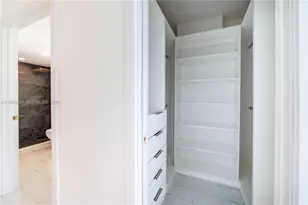 19380 Collins Ave, Sunny Isles Beach, FL 33160 - Photo 23