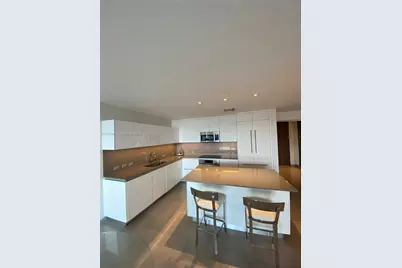 88 SW 7th St #1904, Miami, FL 33130 - Photo 5