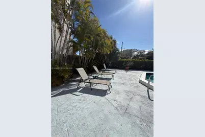 16950 W Dixie Hwy A526 Hwy #A 526, North Miami Beach, FL 33160 - Photo 13