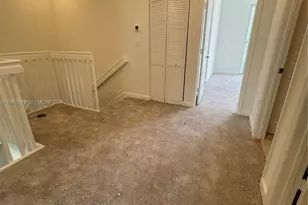 738 SE 13th Ct, Homestead, FL 33034 - Photo 13