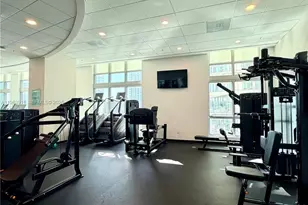 300 S Biscayne Blvd, Miami, FL 33131 - Photo 31