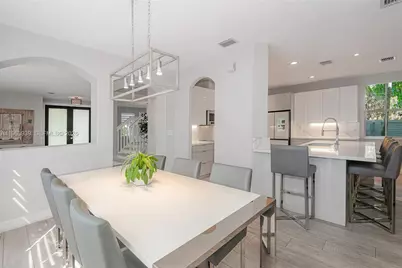 14900 SW 10th St, Miami, FL 33194 - Photo 19