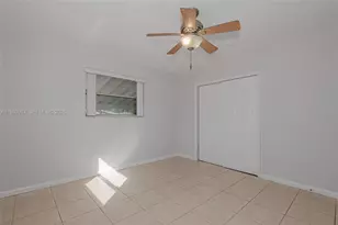 621 N 70th Way, Hollywood, FL 33024 - Photo 31