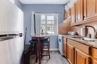 1227 Euclid Ave #8, Miami Beach, FL 33139 - Photo 5