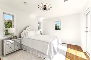 5711 N Bay Rd, Miami Beach, FL 33140 - Photo 11