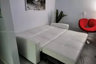 20379 W Country Club Dr, Aventura, FL 33180 - Photo 13