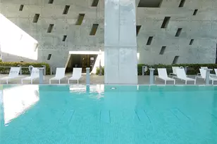 68 SE 6th St, Miami, FL 33131 - Photo 37