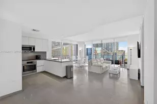 68 SE 6th St, Miami, FL 33131 - Photo 5