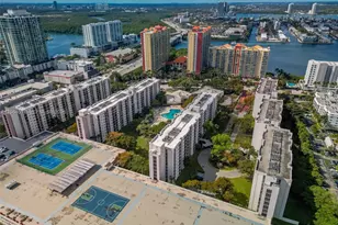 17011 N Bay Rd, Sunny Isles Beach, FL 33160 - Photo 21