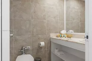 5445 Collins Ave, Miami Beach, FL 33140 - Photo 23