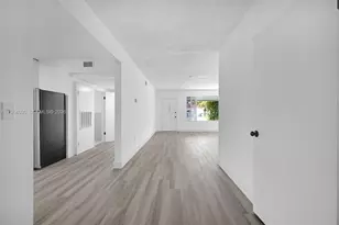 1391 NW 102nd St, Miami, FL 33147 - Photo 31