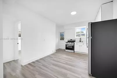 1391 NW 102nd St #1391, Miami, FL 33147 - Photo 5