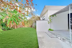 1391 NW 102nd St, Miami, FL 33147 - Photo 19