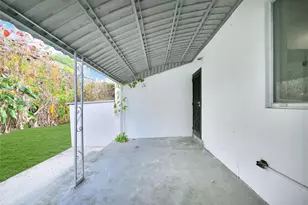 1391 NW 102nd St, Miami, FL 33147 - Photo 17