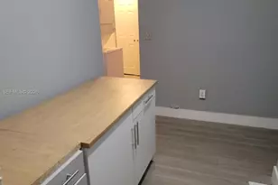 2530 NW 17th St, Fort Lauderdale, FL 33311 - Photo 7