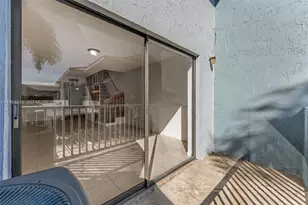 240 W 68th St, Hialeah, FL 33014 - Photo 11