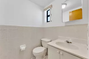 240 W 68th St, Hialeah, FL 33014 - Photo 7