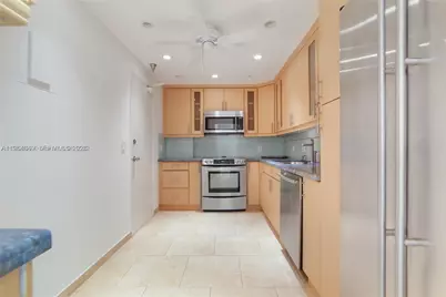 10185 Collins Ave #1214, Bal Harbour, FL 33154 - Photo 1