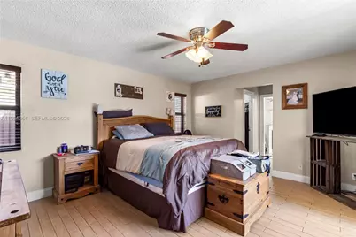 375 NW 107th Ter, Coral Springs, FL 33071 - Photo 19