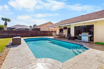 375 NW 107th Ter, Coral Springs, FL 33071 - Photo 3