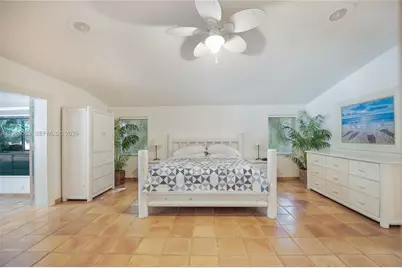 278 S Island Dr, Golden Beach, FL 33160 - Photo 23